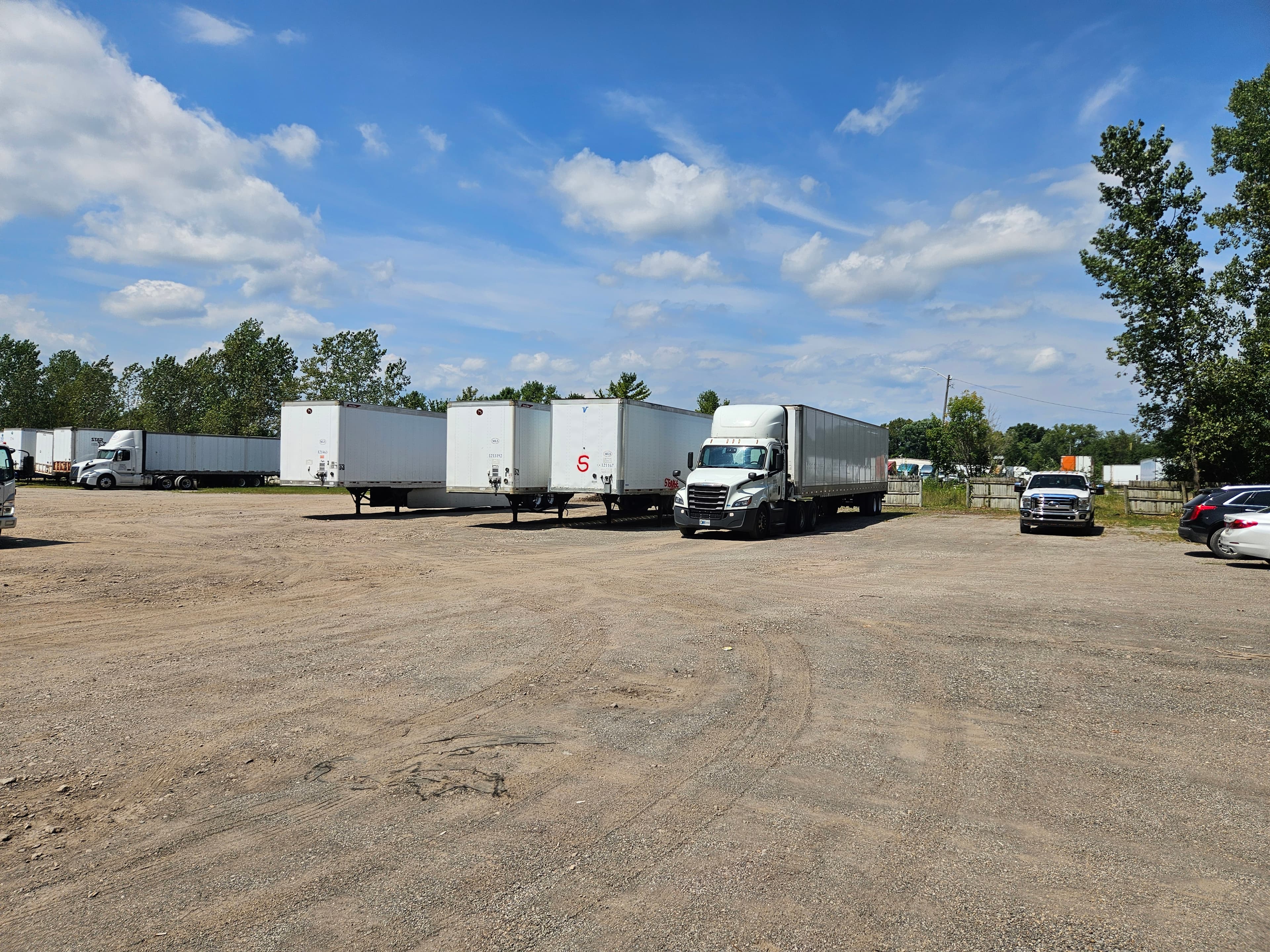 Storage 40 – 147 Cypress St, Reynoldsburg — 147cyp1